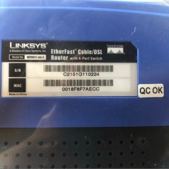 LINKSYS ETHERFAST CABLE/DSL ROUTER - Picture 5 of 5